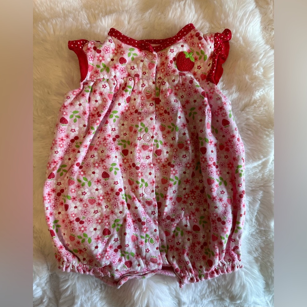 Carter’s Strawberry Floral Romper| Baby Girl | 3 Months | Pink Summer Outfit 🍓